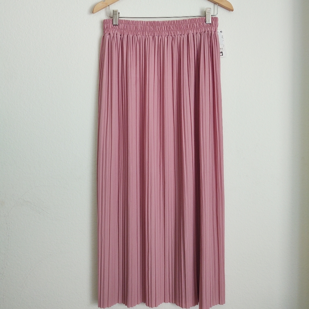 COPY - Pink maxi skirt